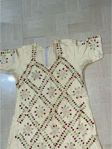 Festive Cream Bandhani-Style Kurta.