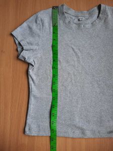Uniqlo Top