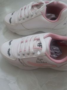 Cute Eyelash Sneakers