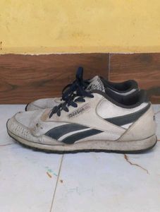Reebok men's UK9 shoes