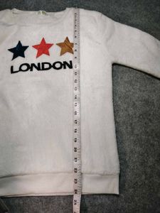 Cozy London Star Sweatshirt