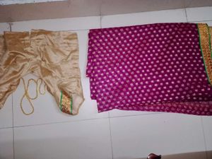 vintage saree with blouse