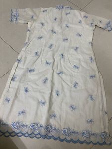 Cream &amp; Blue Embroidered Kurta