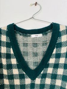 Checked V-Neck Sweater Vest
