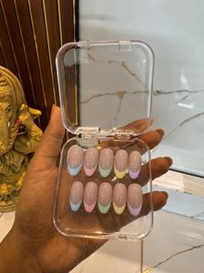 French tip press on nails