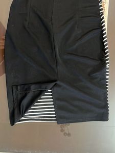 Chic Black &amp; White Striped Dress