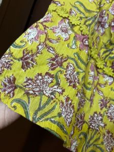 Bombay paisley top new