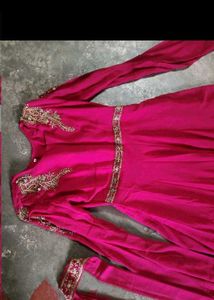Stunning Magenta Ethnic Gown