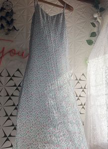 Flowy Floral Print Maxi Dress