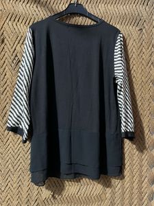 Chic Black Tunic Top with Striped Sleeves