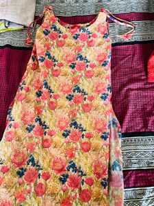 Vibrant Floral Print Kurtis 🌷