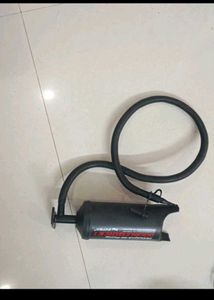 air pumpbgandle half broken but working good