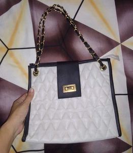 Quilted Chain Shoulder Bag