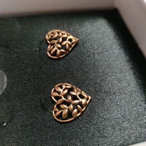 GIVA Heart Stud Earrings