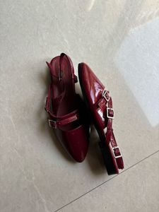 Chic Burgundy Patent Slingbacks (EU 34)