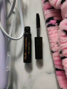 Mini Hair Straightener, Mascara &amp; Hairband