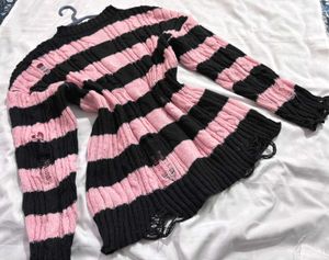 🎁Y2K Striped Distressed Sweater S