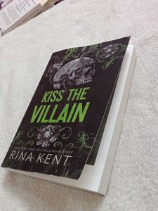 Kiss the Villain by Rina Kent