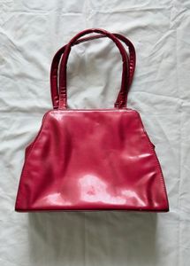 Chic Red Patent Leather Bow Handbag