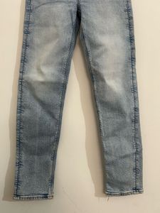 AMERICAN EAGLE Light Wash straight Denim Jeans