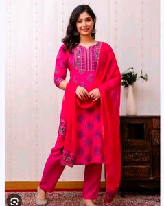 Vibrant Pink Kurta Set in 40-42 size