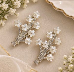 Elegant Flower Hair Clips