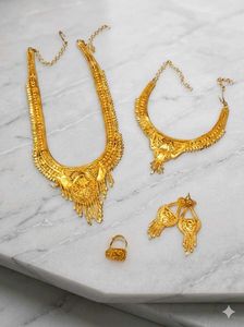 Exquisite Gold Jewellery Set