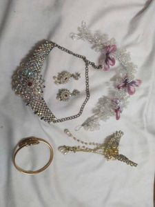Sparkling Jewelry Set - Necklace, Earrings, More!