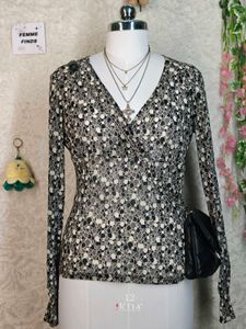 Chic Black &amp; White Print Wrap Top