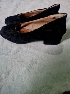 Chic Black Suede Block Heels