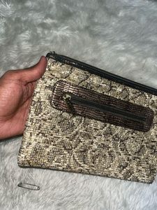 Sparkling Gold Clutch Bag⭐️