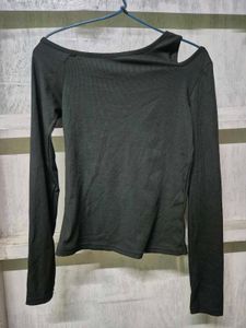 Chic Black Cut-Out One-Shoulder Top