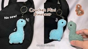 Cute Dinosaur Keychain 🦕
