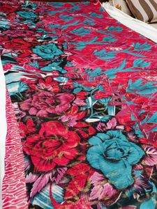 🇳🇿💫🎀Floral Print black pink Saree