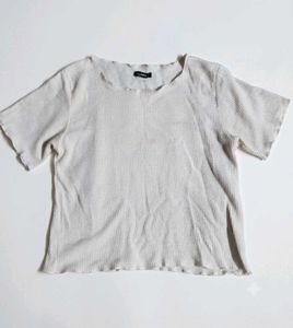 Cute White Ribbed Lettuce Trim Top