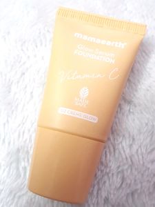 Mamaearth Glow Serum Foundation Mini Tube with Vit