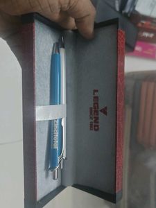 2 Legend Pens - White and Blue