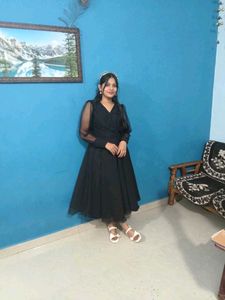 Elegant Black Midi Dress