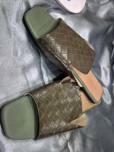 Chic Quilted Slides