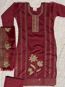 Desi Embroidered sequence, Lotus Kurti set