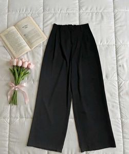 Stylish Black Wide-Leg Pants