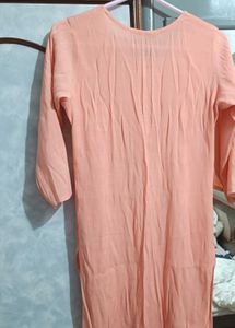 Elegant Peach Kurta with Embroidery 🍑