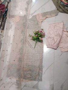 Elegant peach Embroidered Kurta Set