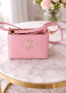 Chic Pink Shoulder Bag for Everyday Style