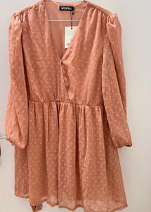 Chic Polka Dot V-Neck Dress