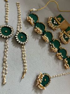 Green Ethnic fabric Jewellery Set