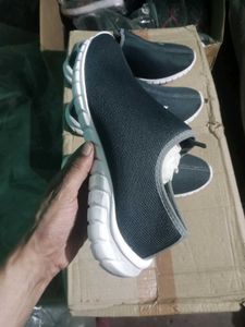NEW NO USED CASUAL SHOES FOR MAN