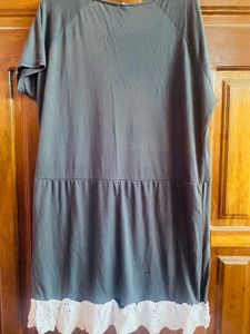 Casual Grey Dress with Lace Trim