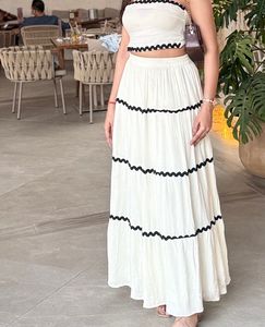 newme off-white tie-up skirt coord set