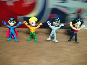 Kinder Joy  Super Hero Figurines Set